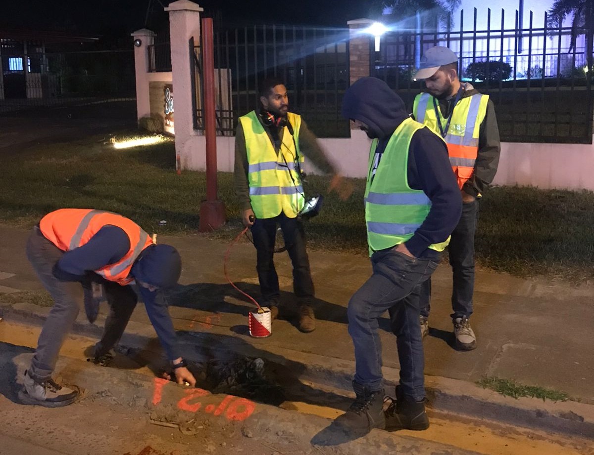 Autoridades continúan trabajando para atender contaminación de agua.