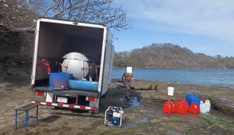 Alerta Sanitaria sobre la Comercialización, Uso, Consumo, Aplicación y Publicidad de Agua de Mar, Sin Registro Sanitario