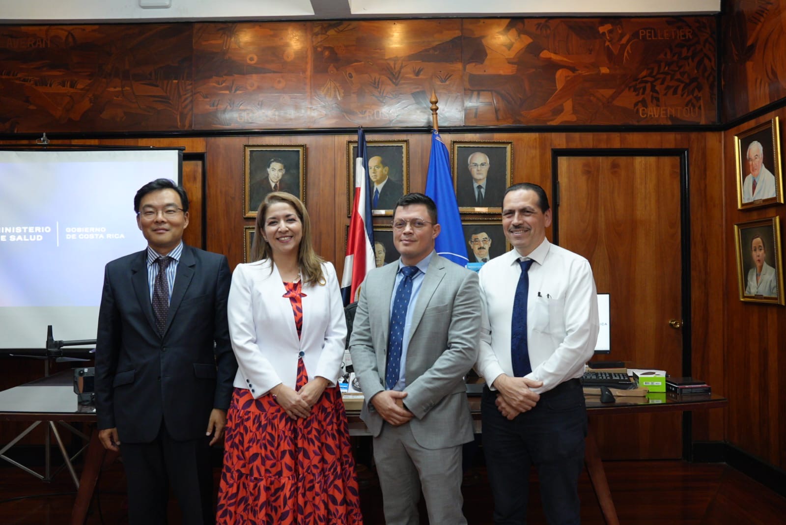 Salud actualiza datos de Tumores malignos del Registro Nacional de Tumores en página web Salud recibe donación de equipo tecnológico por parte del Gobierno de Corea