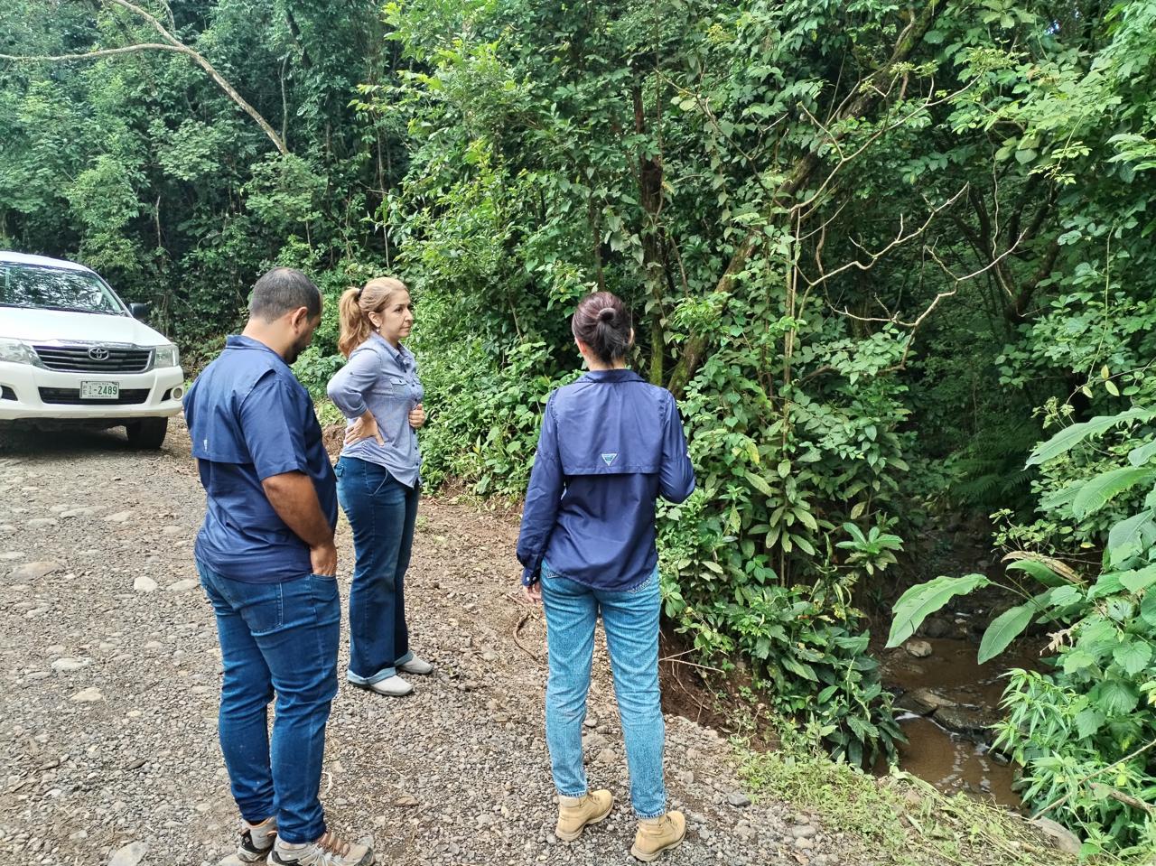 Ministerio de Salud da seguimiento a derrame de fungicida sobre Ruta 1 Ministerio de Salud da seguimiento a derrame de fungicida sobre Ruta 1