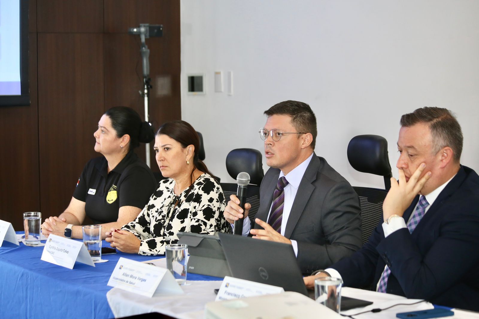 “Outlets” incumplen información al consumidor y reglamentos técnicos