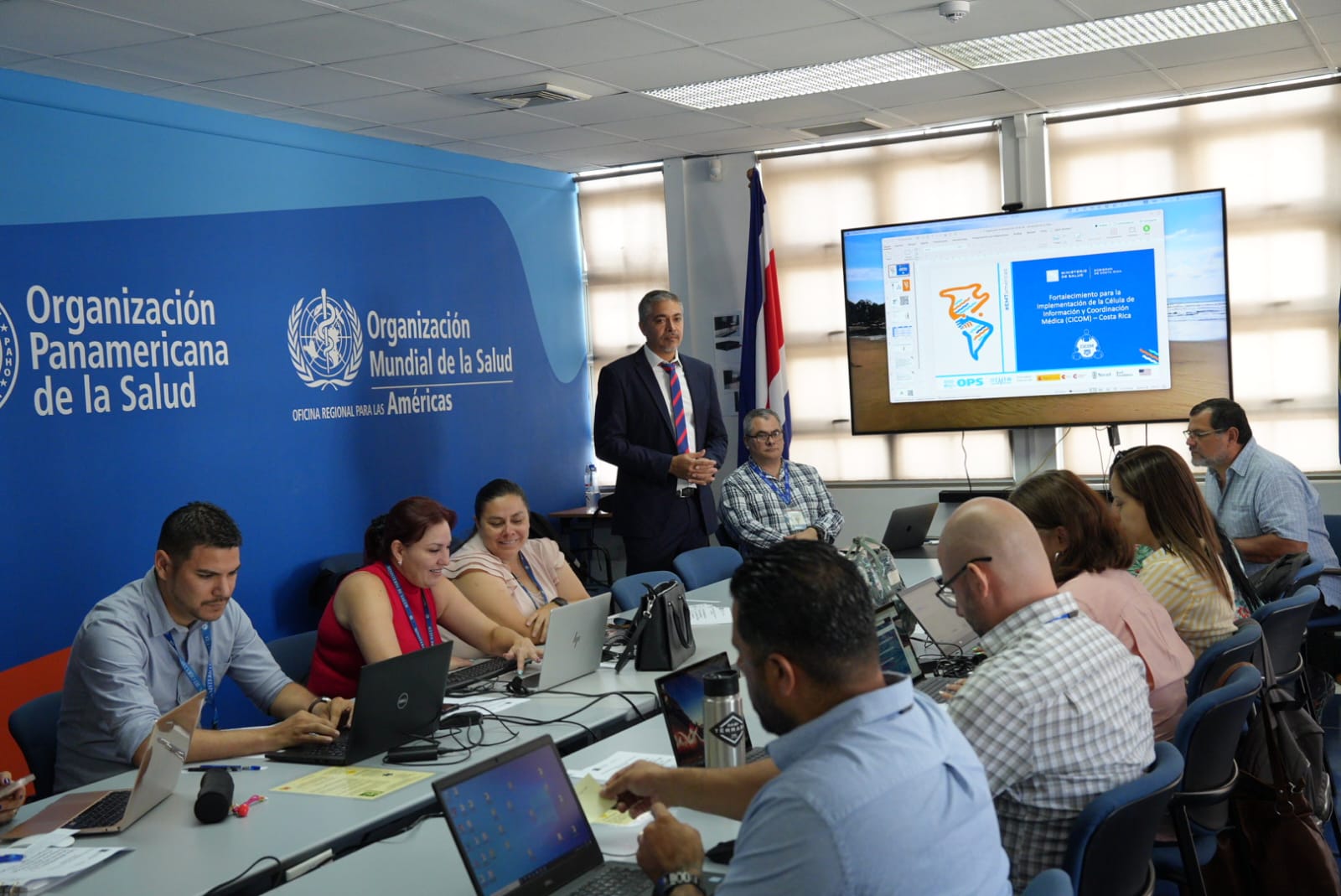 Salud participa en taller para el fortalecimiento y la implementación de células de información y coordinación médica Salud participa en taller para el fortalecimiento y la implementación de células de información y coordinación médica