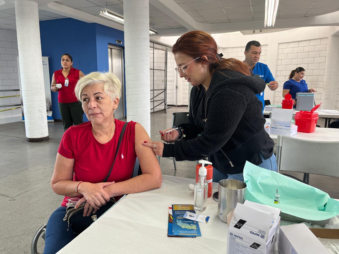 270 personas ya se vacunaron contra la fiebre amarilla 270 personas ya se vacunaron contra la fiebre amarilla