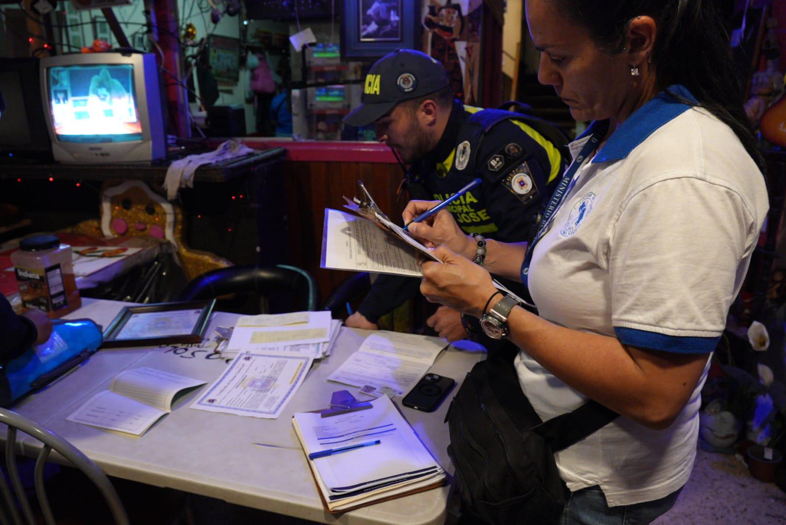 Comercios clausurados y múltiples irregularidades detectadas en operativos sorpresa en San José centro