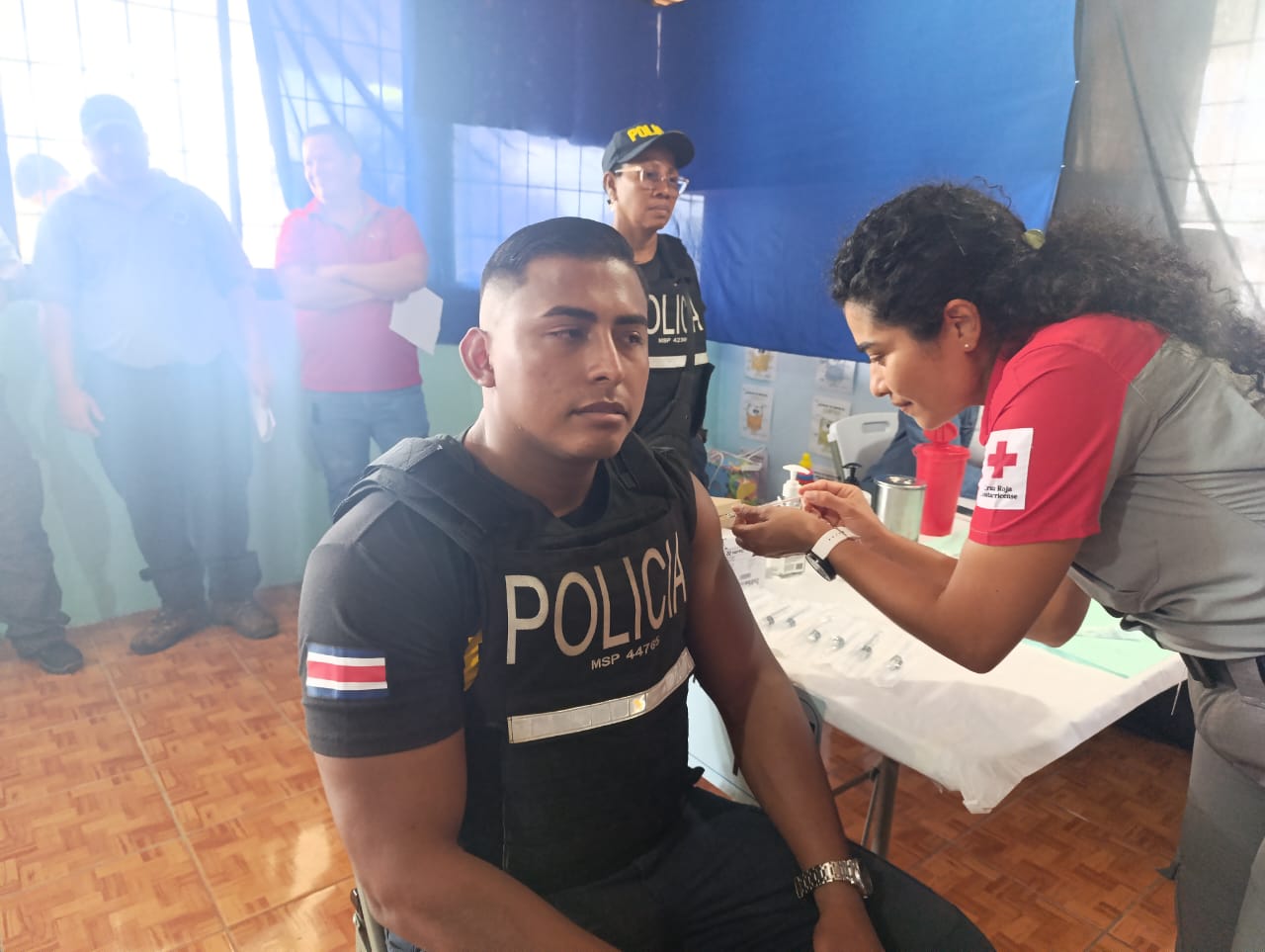 Salud inicia campaña de vacunación en zonas fronterizas ante alerta internacional por fiebre amarilla