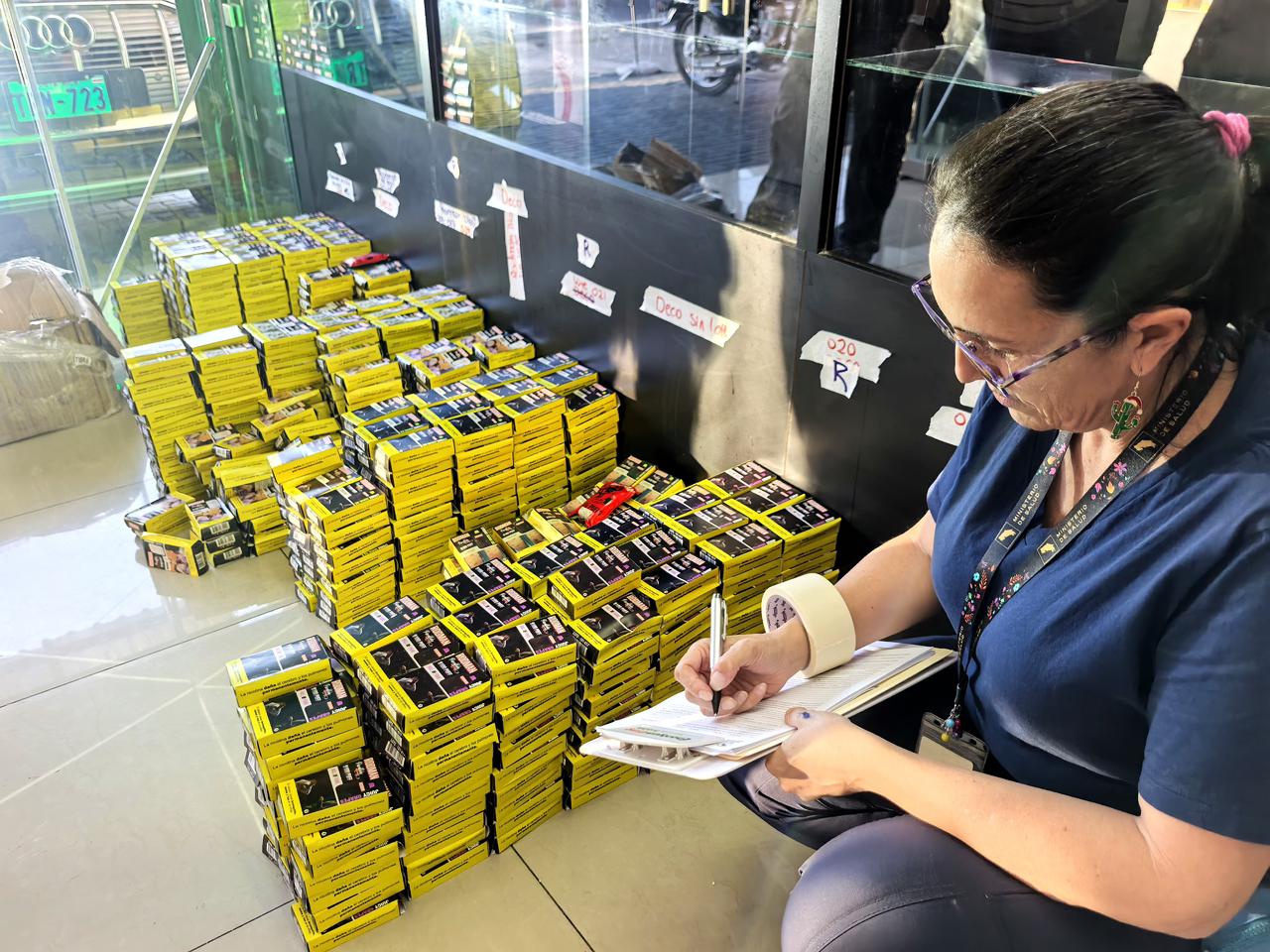 Salud retira del mercado cerca de 3.000 productos de nicotina y tabaco tras operativos en 10 establecimientos
