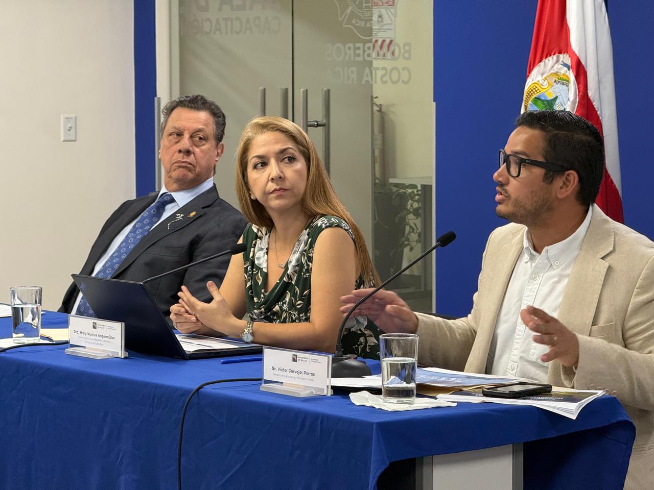 Gobierno de Costa Rica inicia la eliminación progresiva del fipronil en la agricultura